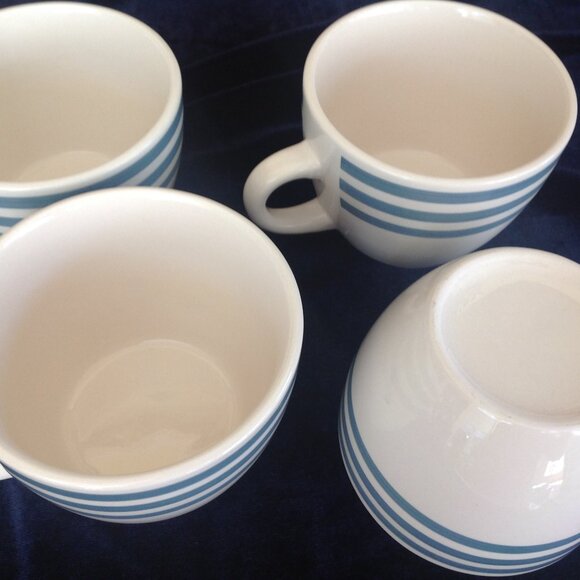 Set of 4 Large Stoneware Mugs White with Blue Stripes - Picture 4 of 4